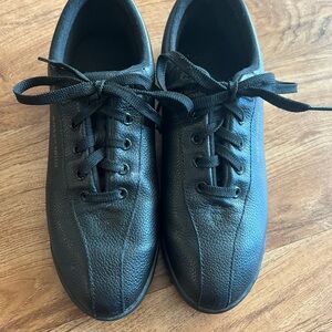 Easy Spirit Black Athletic Shoes Women’s 9N Narrow